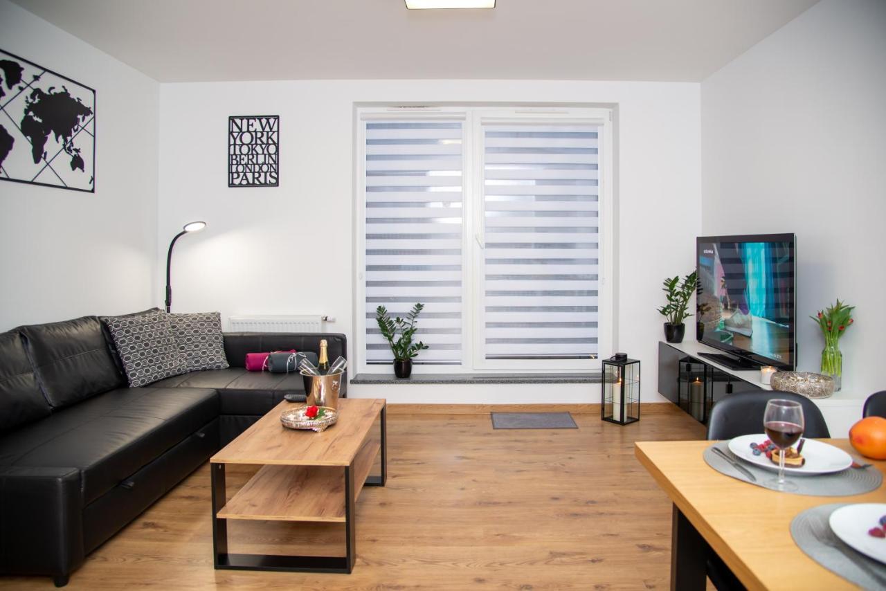 Maya'S Flats & Resorts 49 - Spacious 3 Rooms Apartment In Szafarnia Gdańsk Exteriör bild