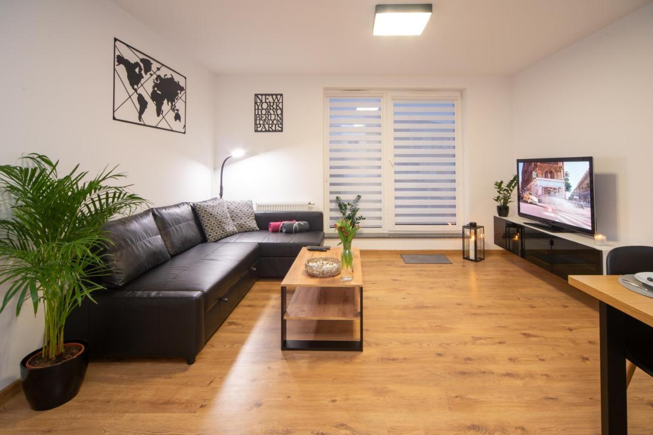 Maya'S Flats & Resorts 49 - Spacious 3 Rooms Apartment In Szafarnia Gdańsk Exteriör bild