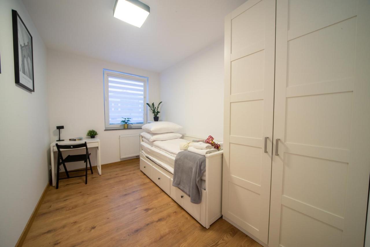 Maya'S Flats & Resorts 49 - Spacious 3 Rooms Apartment In Szafarnia Gdańsk Exteriör bild